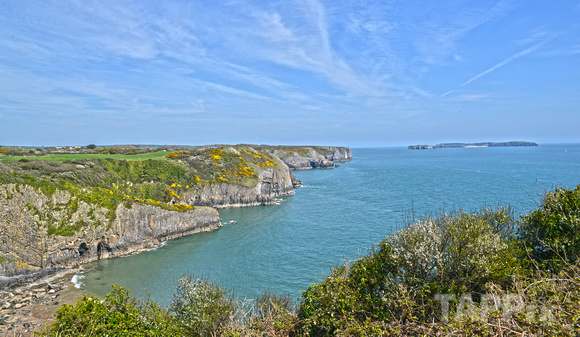 Caldey Island from Skrinkle Haven